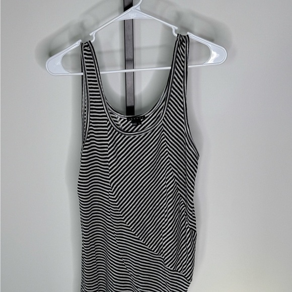 Theory Black and White Asymmetrical Tank Top - Picture 3 of 8